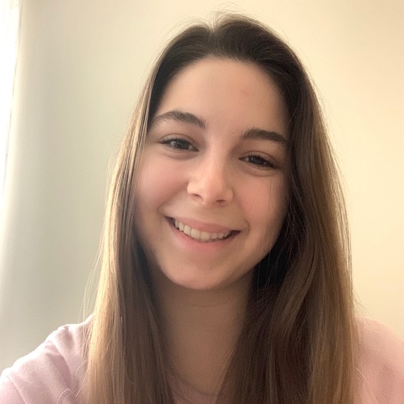 Meet your Posher, Melissa - Picture 1 of 1